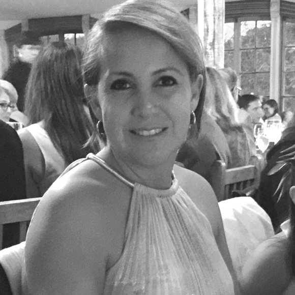 Meet your Posher, Claudia - Picture 1 of 1